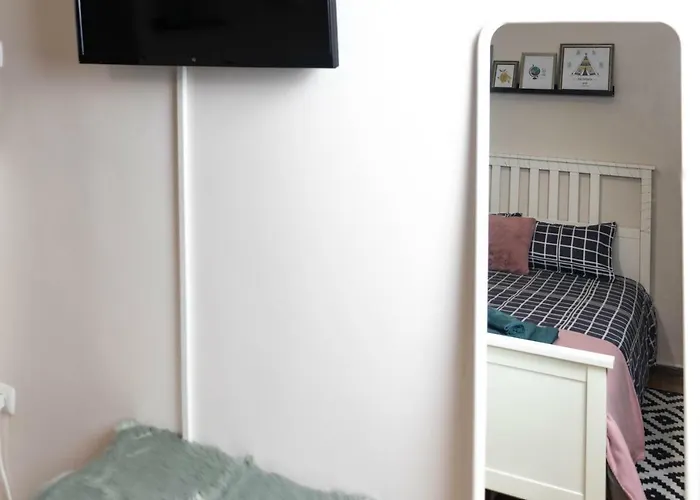 Cozy Studio In The Center Of Athens
